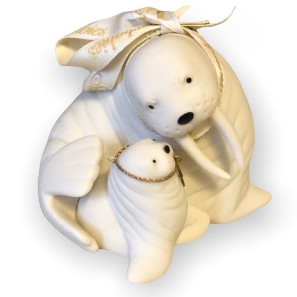 Snowbabies "Frosty Frolic Friends" WALRUS ornament